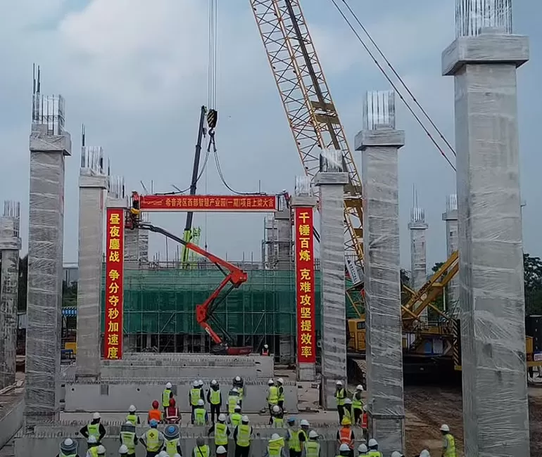 19 luglio 2024, 600000 metri quadrati, l'installazione della trave superiore del progetto Shein è stata completata